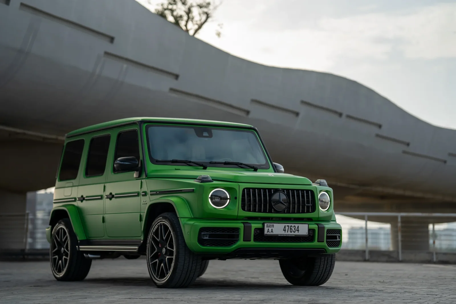 Alquiler Mercedes-Benz G-Class G63 AMG Verde 2023 en Dubái