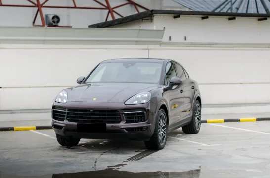 Porsche Cayenne Coupe Marrone 2024