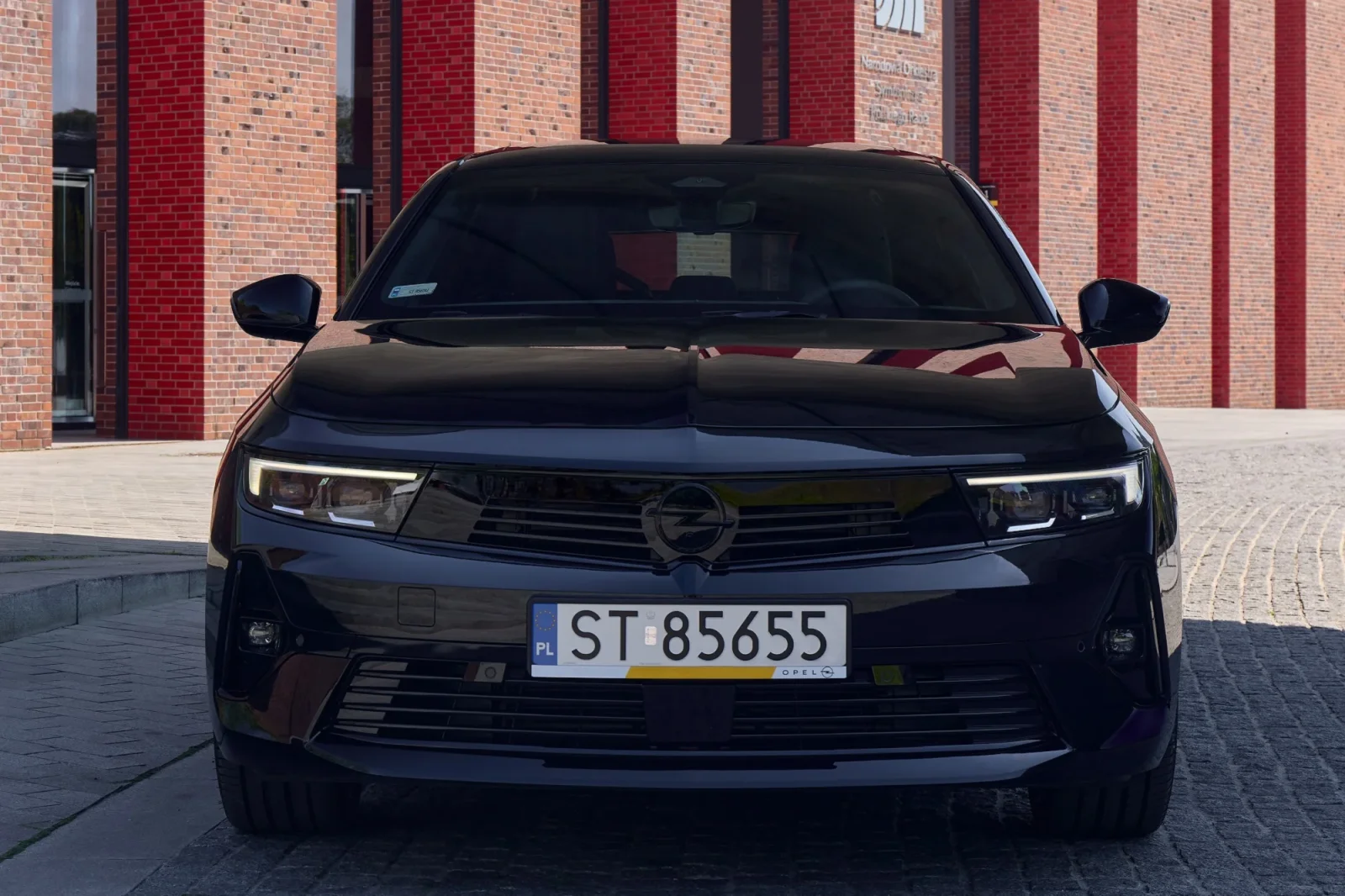 Loyer Opel Astra  Noir 2023 en Dubai - 3 