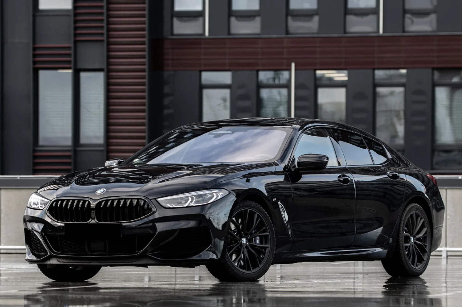 Affitto BMW 8-Series 850i M Performancе  Nero 2023 in Dubai