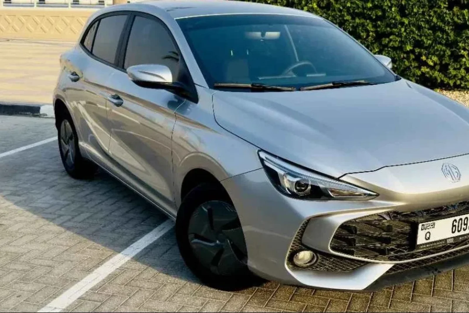 Affitto MG 3  Grigio 2024 in Dubai