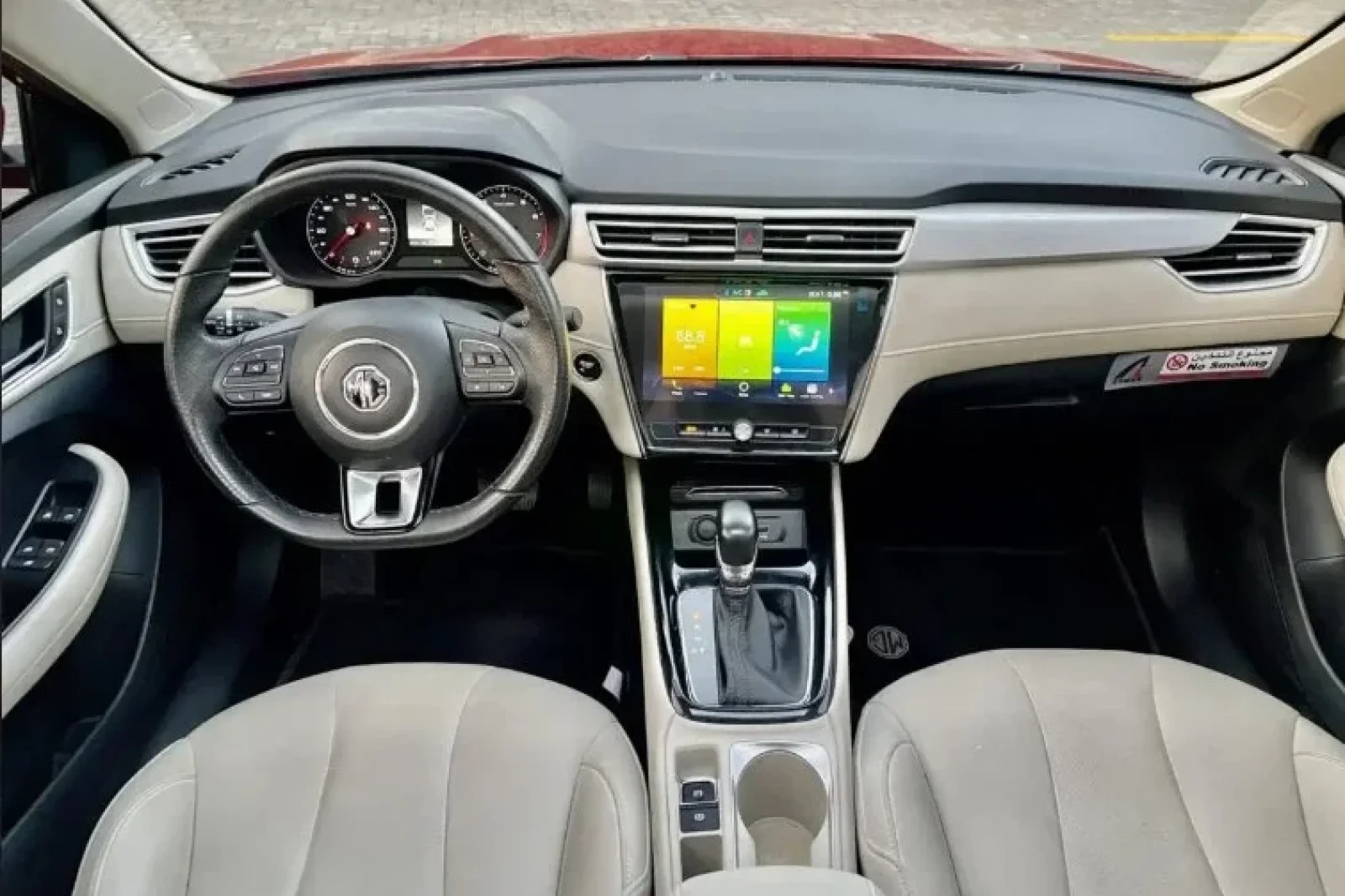 Аренда MG 5 Full Option Красный 2024 в Дубае - 3 