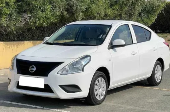 Nissan Sunny Weiß 2020