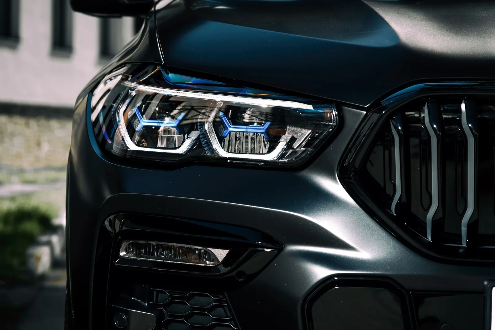 Miete BMW X6M  Schwarz 2023 in der Dubai - 6 