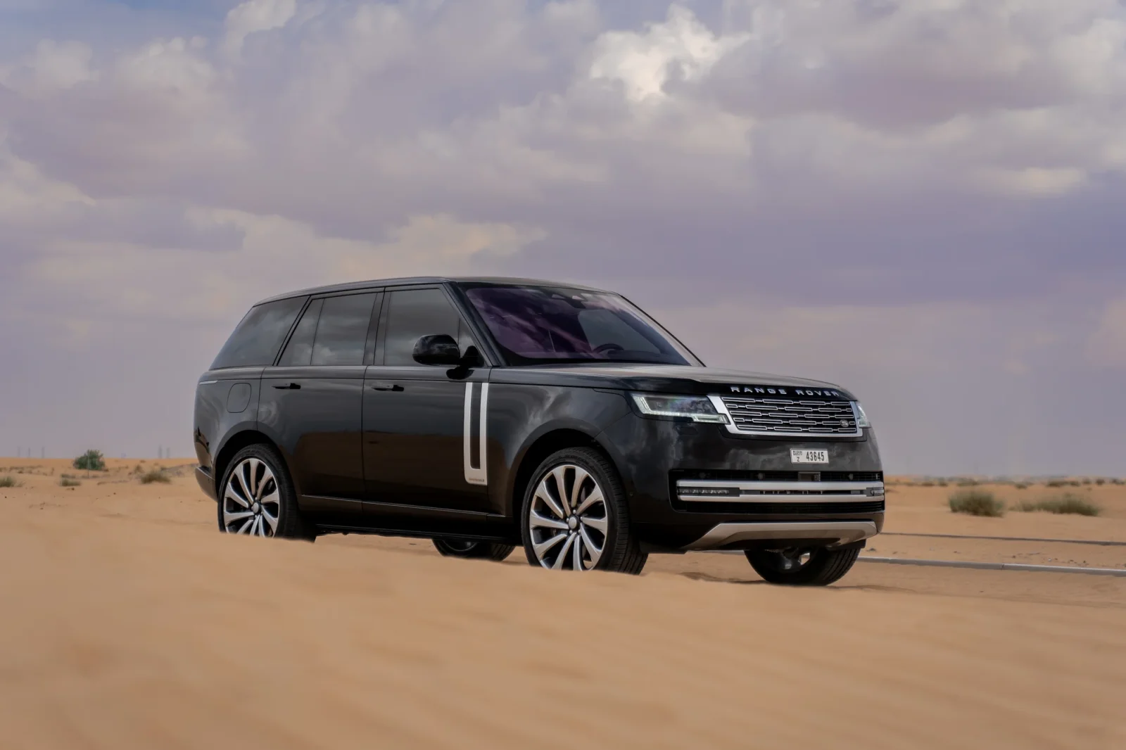 Аренда Land Rover Range Rover Vogue Autobiography Черный 2022 в Дубае