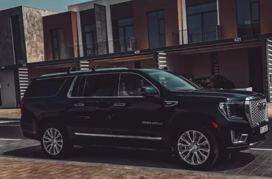 GMC Yukon Denali Negro 2022