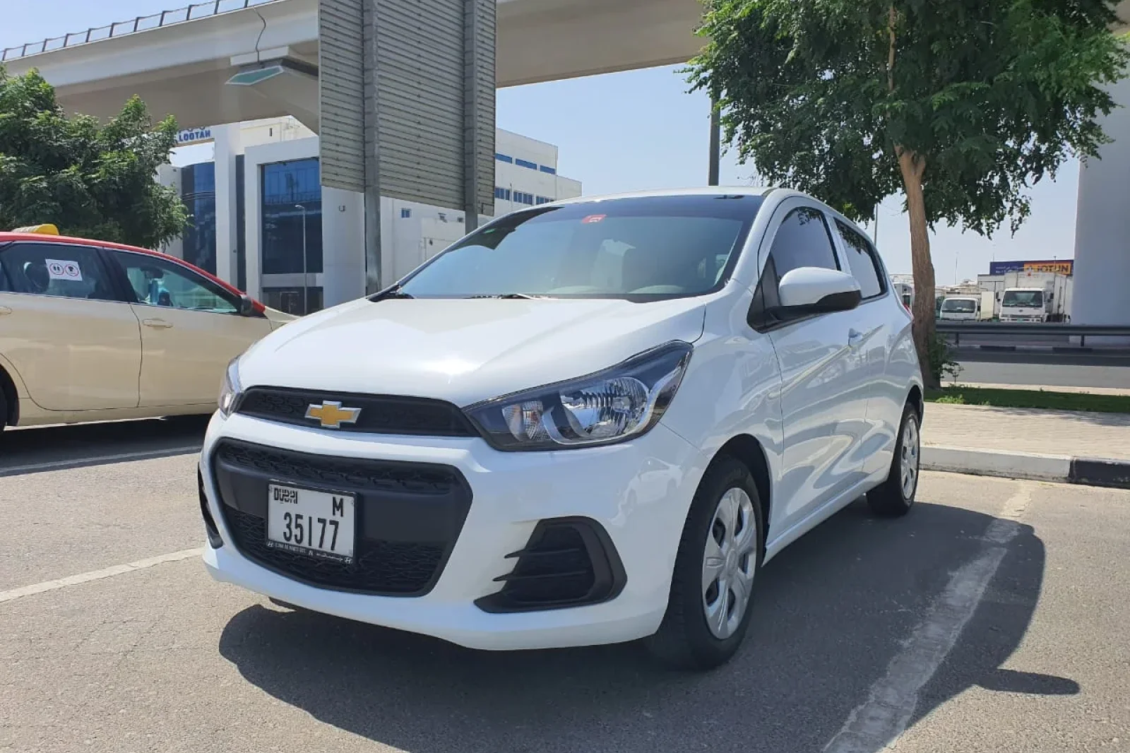 Miete Chevrolet Spark  Weiß 2019 in der Dubai