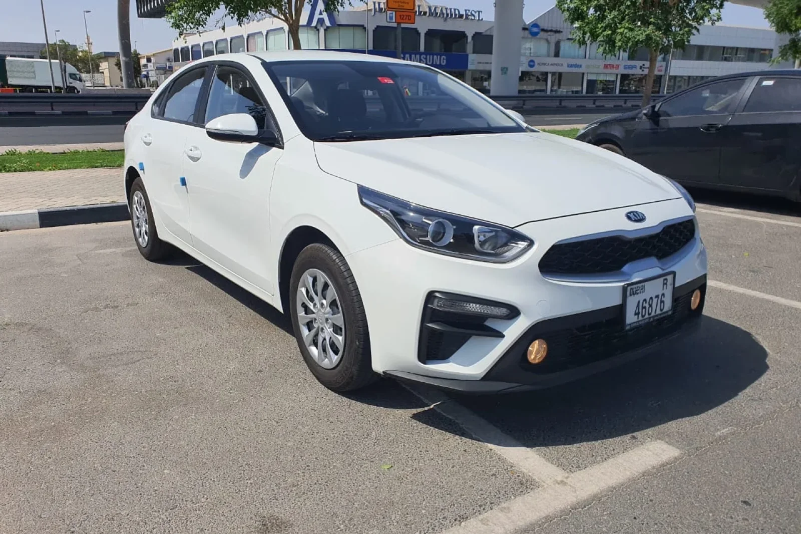 Alquiler Kia Cerato  Blanco 2020 en Dubái