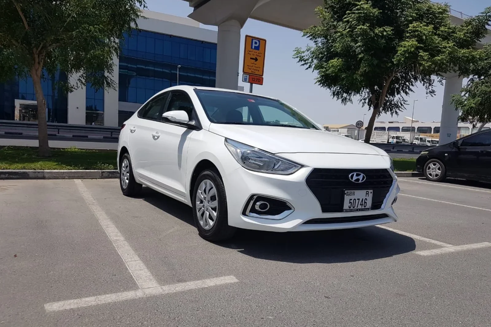 Miete Hyundai Accent  Weiß 2020 in der Dubai