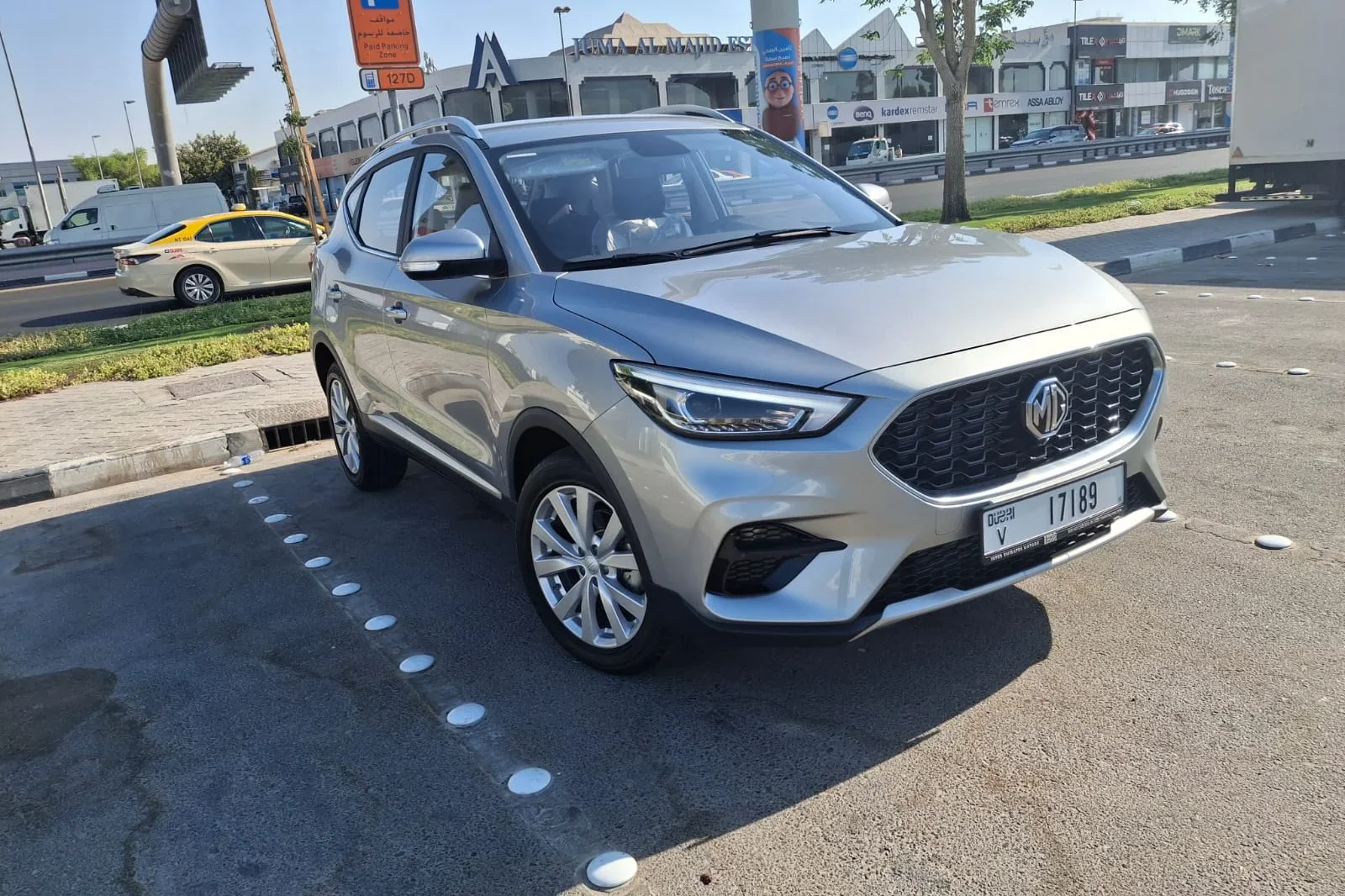 Loyer MG ZS  Gris 2024 en Dubai