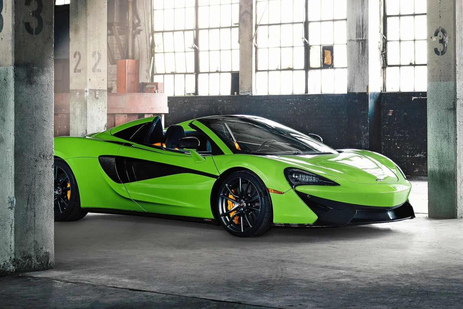 Rent McLaren 570S Spider Green 2020 in Dubai