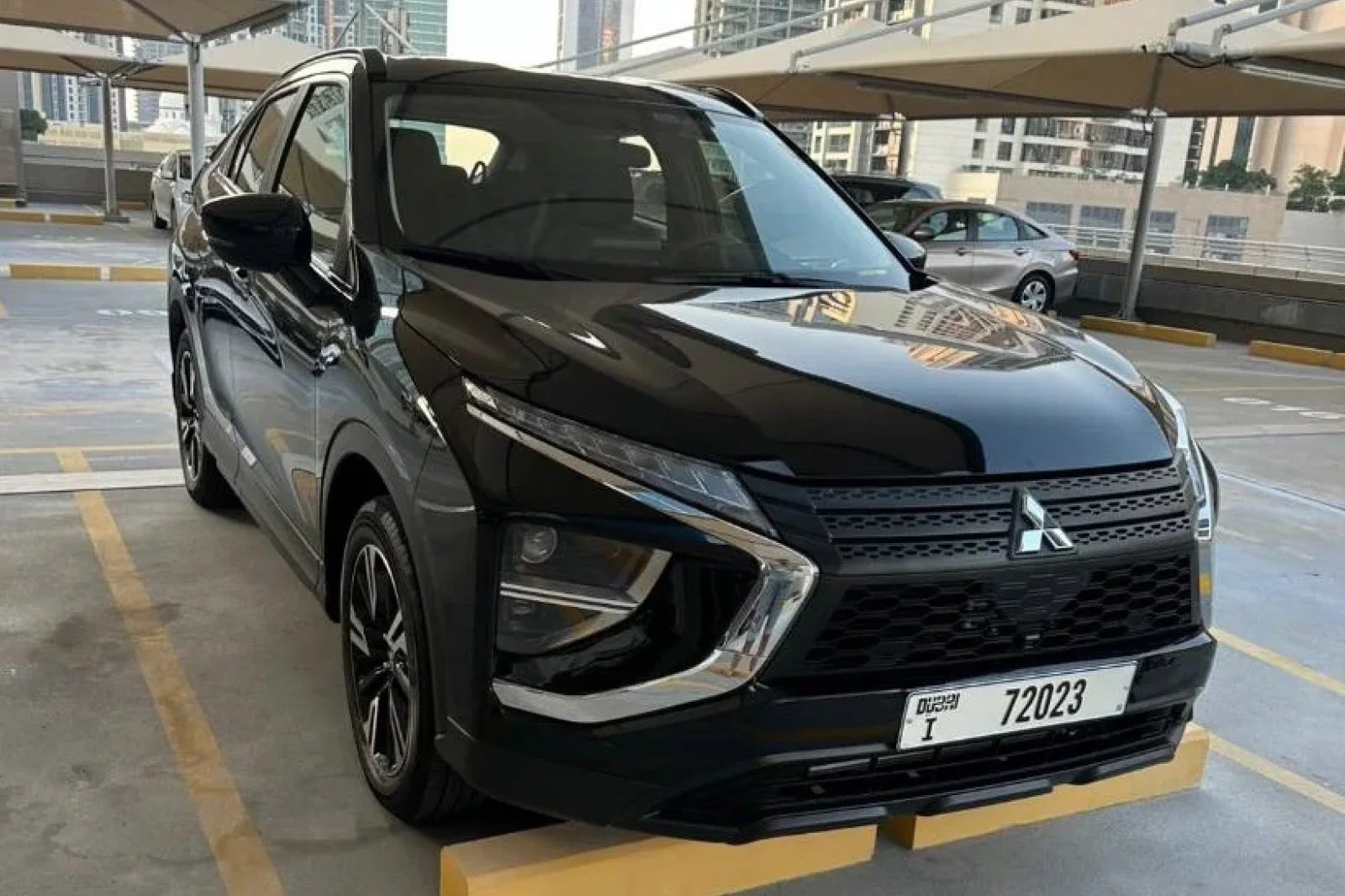 Miete Mitsubishi Eclipse  Schwarz 2025 in der Dubai