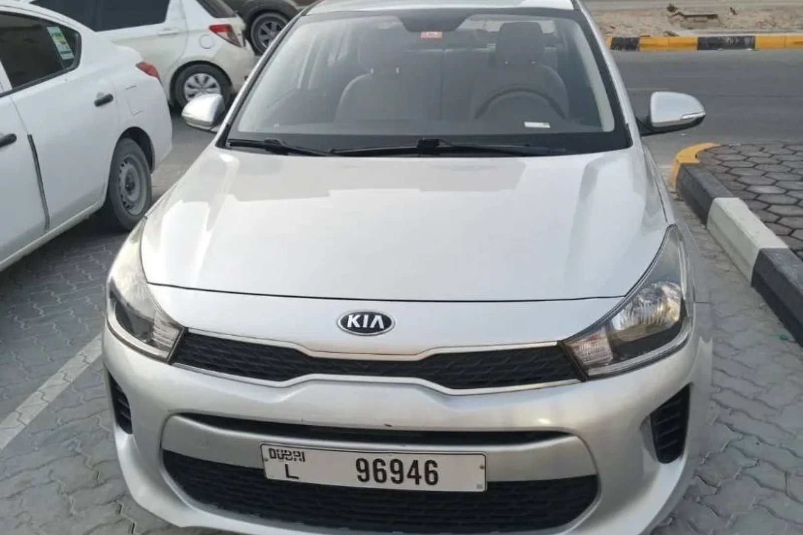 Affitto Kia Rio  Grigio 2019 in Dubai