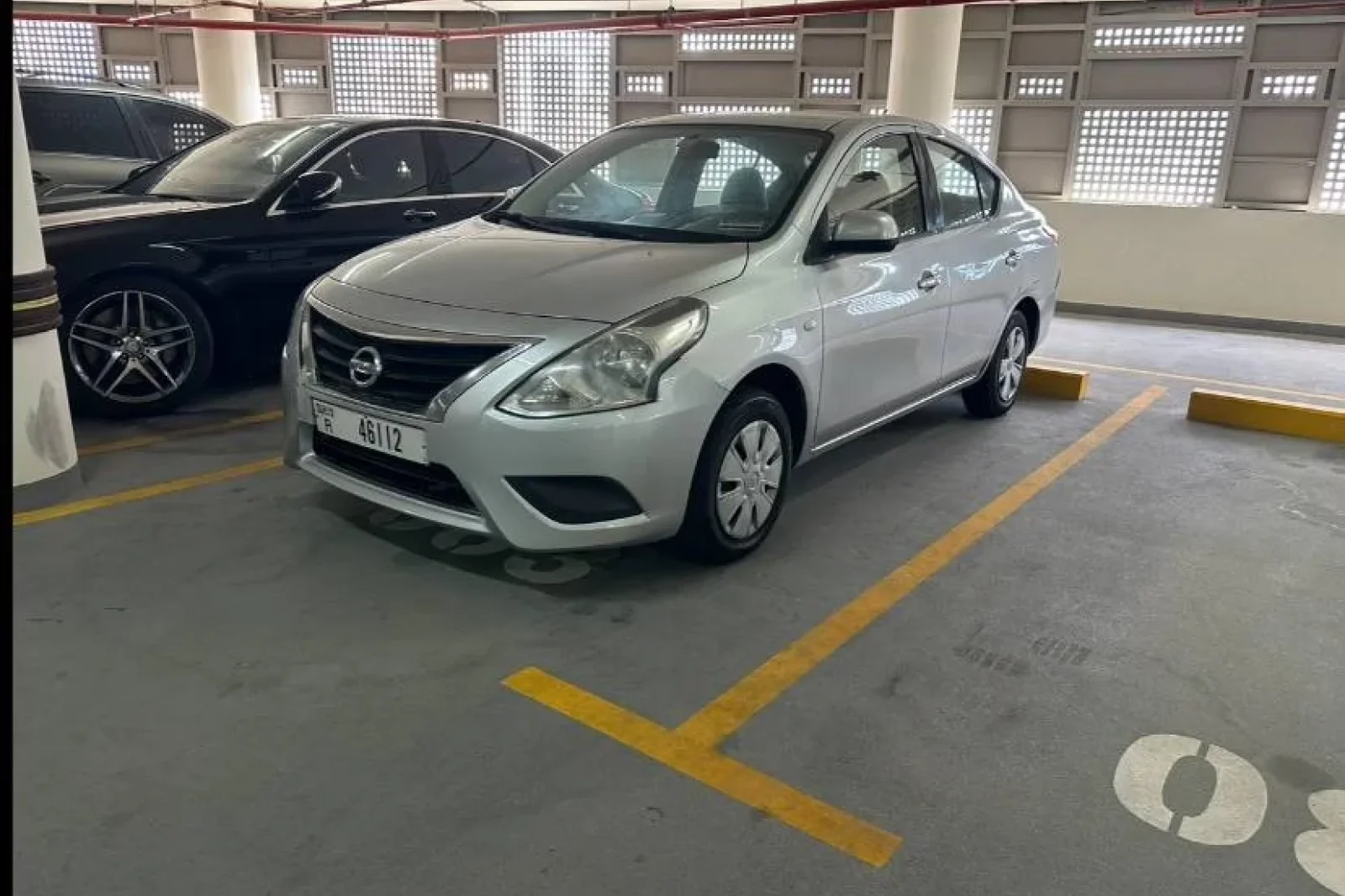 Miete Nissan Sunny  Grau 2020 in der Dubai