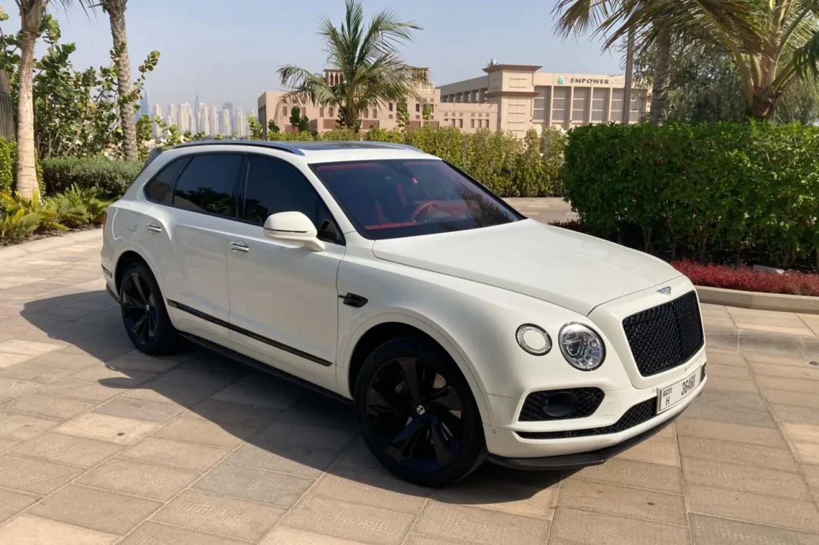 Аренда Bentley Bentayga  Белый 2020 в Дубае