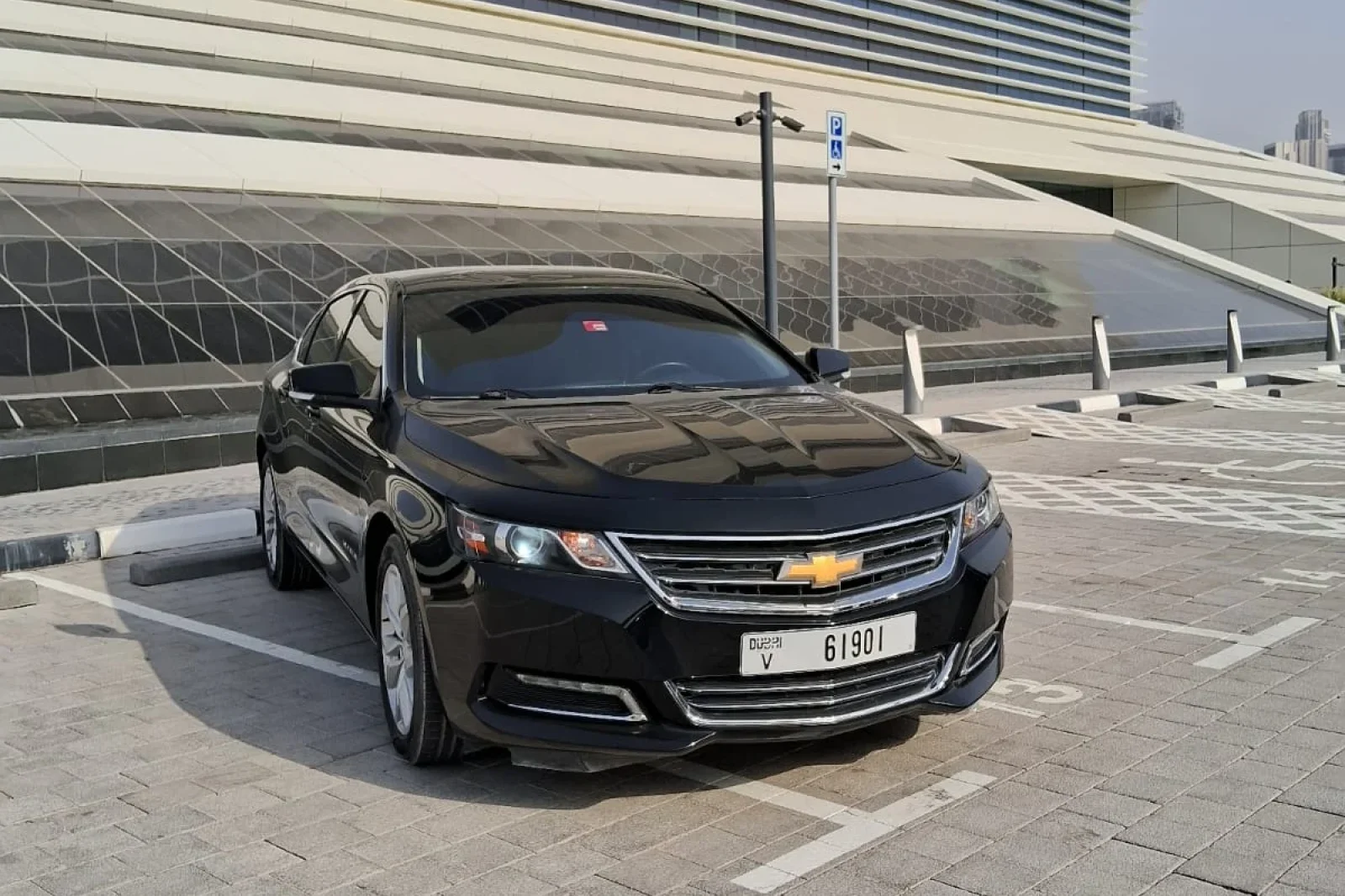 Miete Chevrolet Impala  Schwarz 2020 in der Dubai