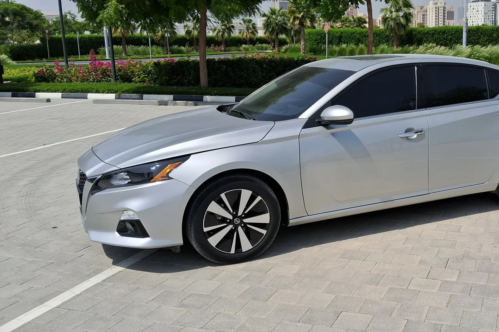 Rent Nissan Altima  Silver 2022 in Dubai