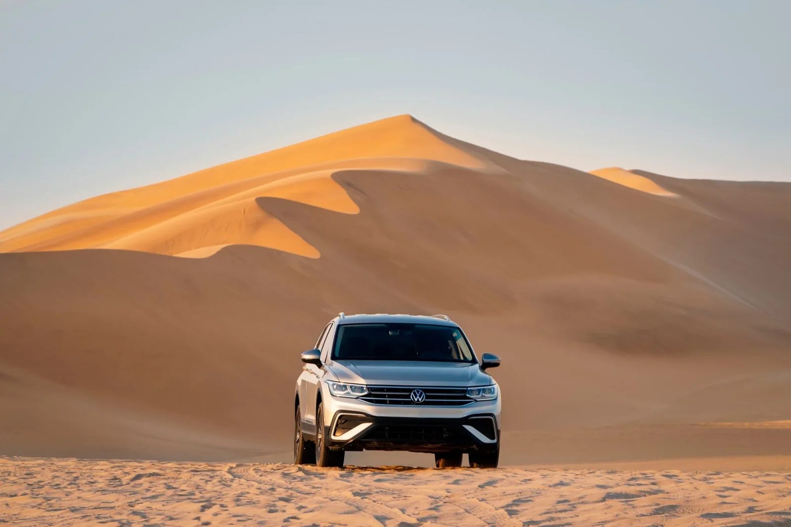 Affitto Volkswagen Tiguan  Argento 2023 in Dubai - 7 