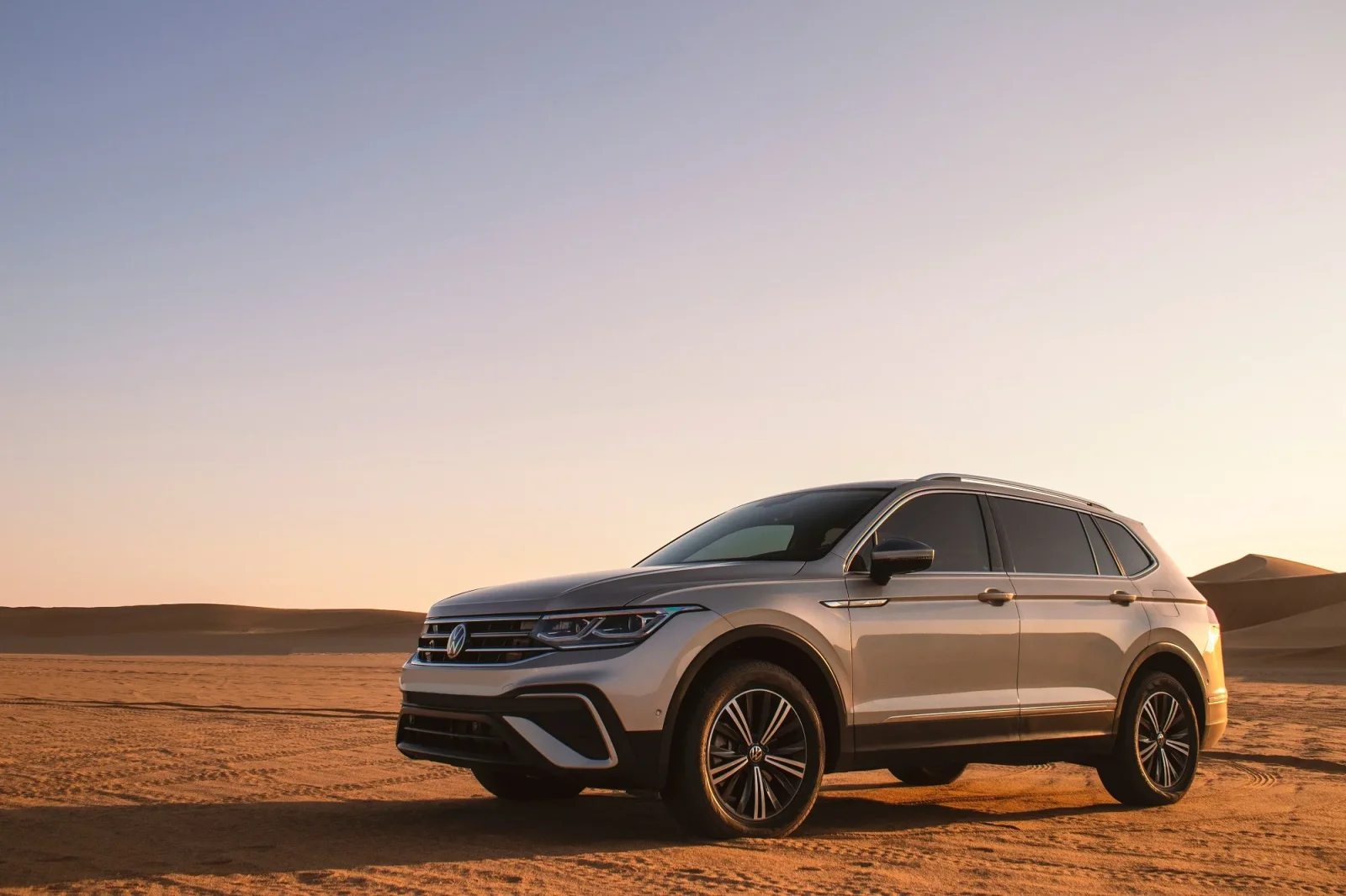 Affitto Volkswagen Tiguan  Argento 2023 in Dubai - 2 