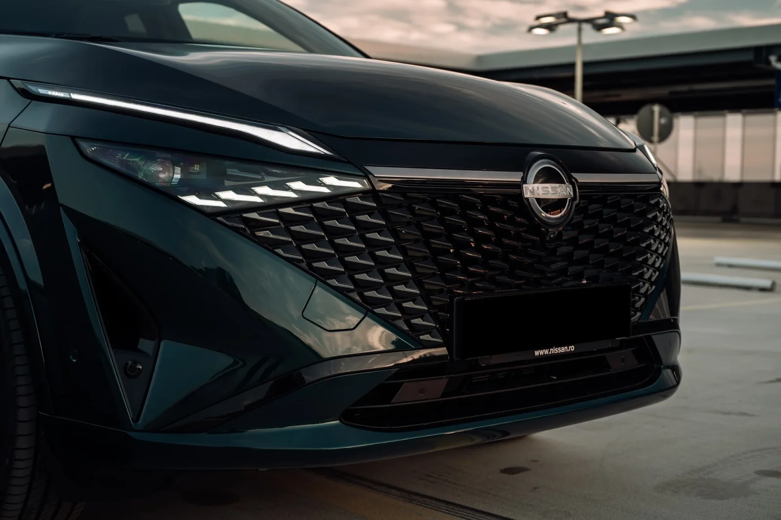 Huren Nissan Qashqai  Zwart 2024 in Dubai - 8 