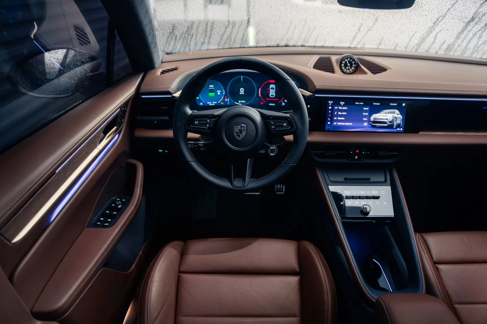 Affitto Porsche Macan Turbo Blu 2024 in Dubai - 3 