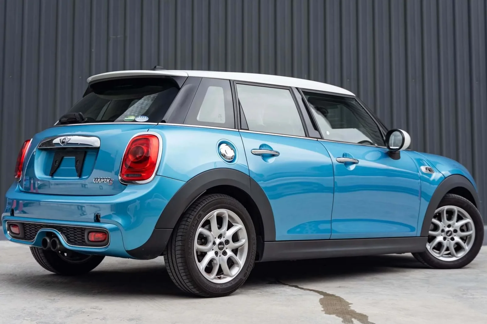 Affitto Mini Cooper S Blu 2021 in Dubai - 3 