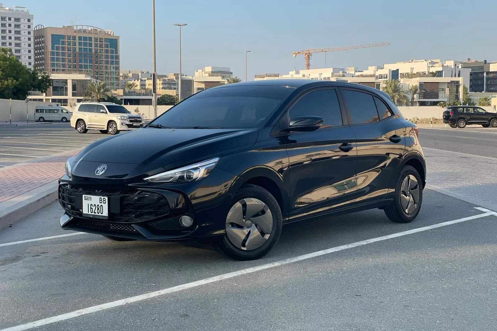 Loyer MG 3  Noir 2025 en Dubai