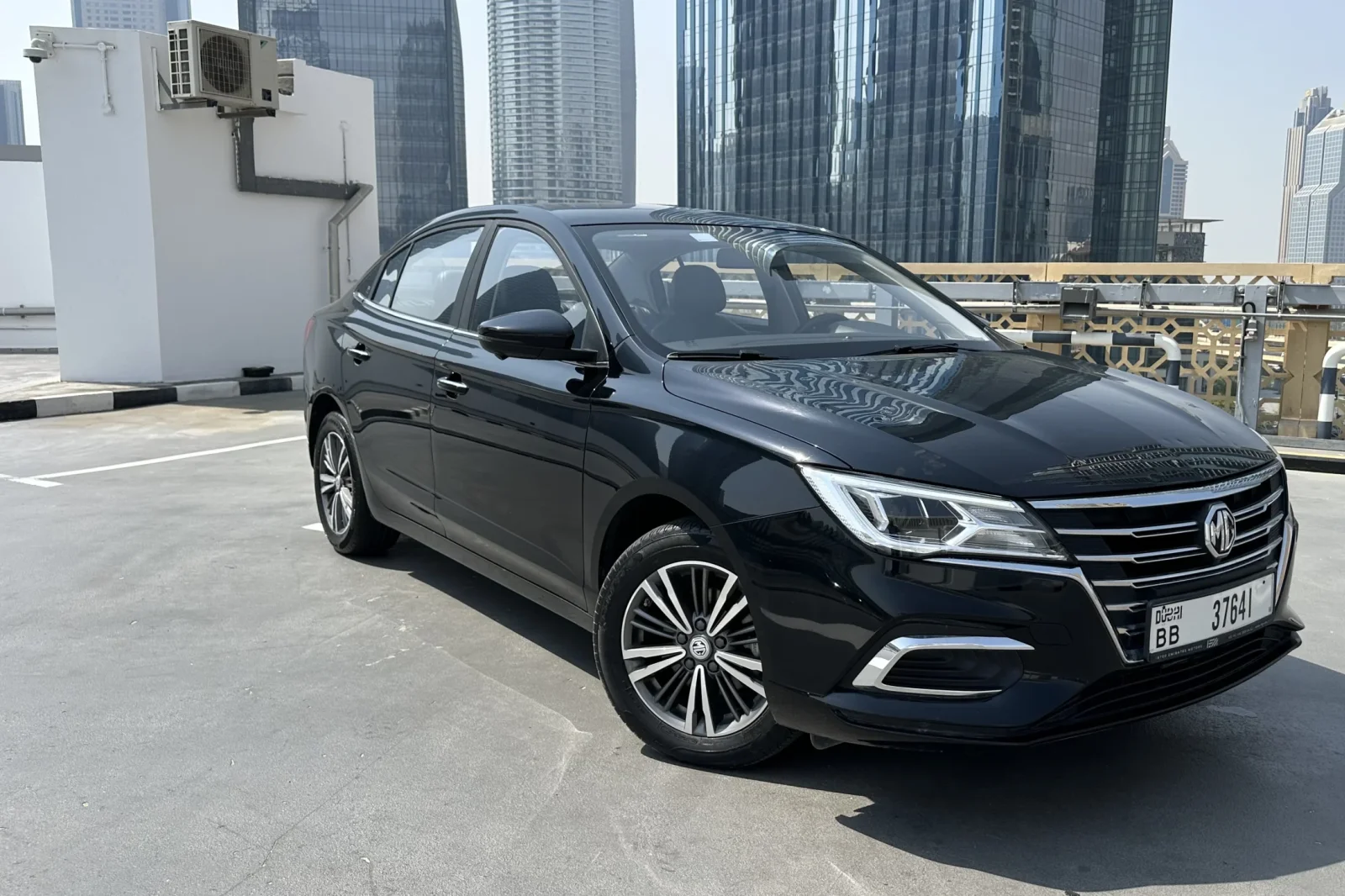 Loyer MG 5  Noir 2020 en Dubai