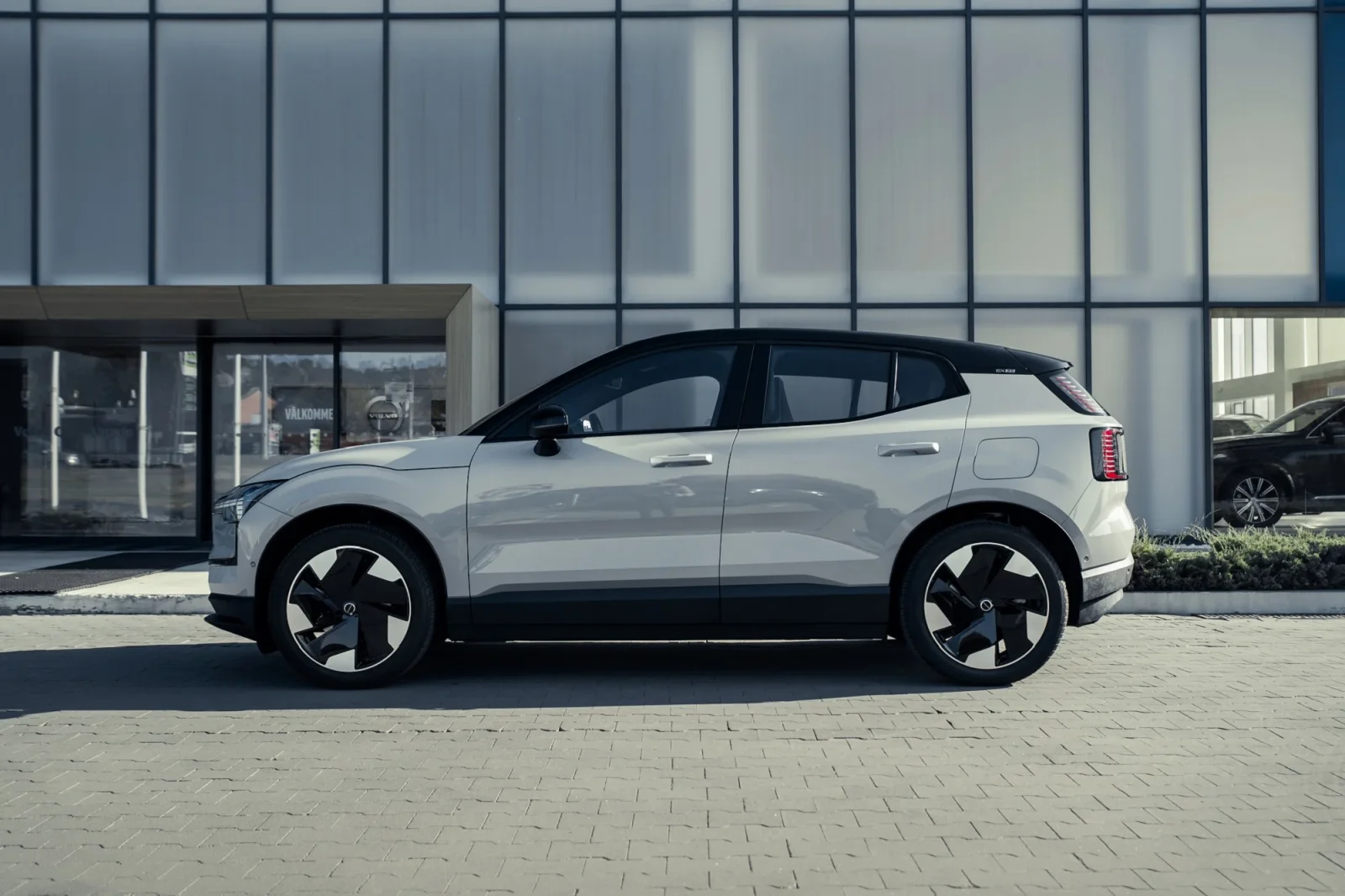 Rent Volvo ex30  Silver 2024 in Dubai - 4 