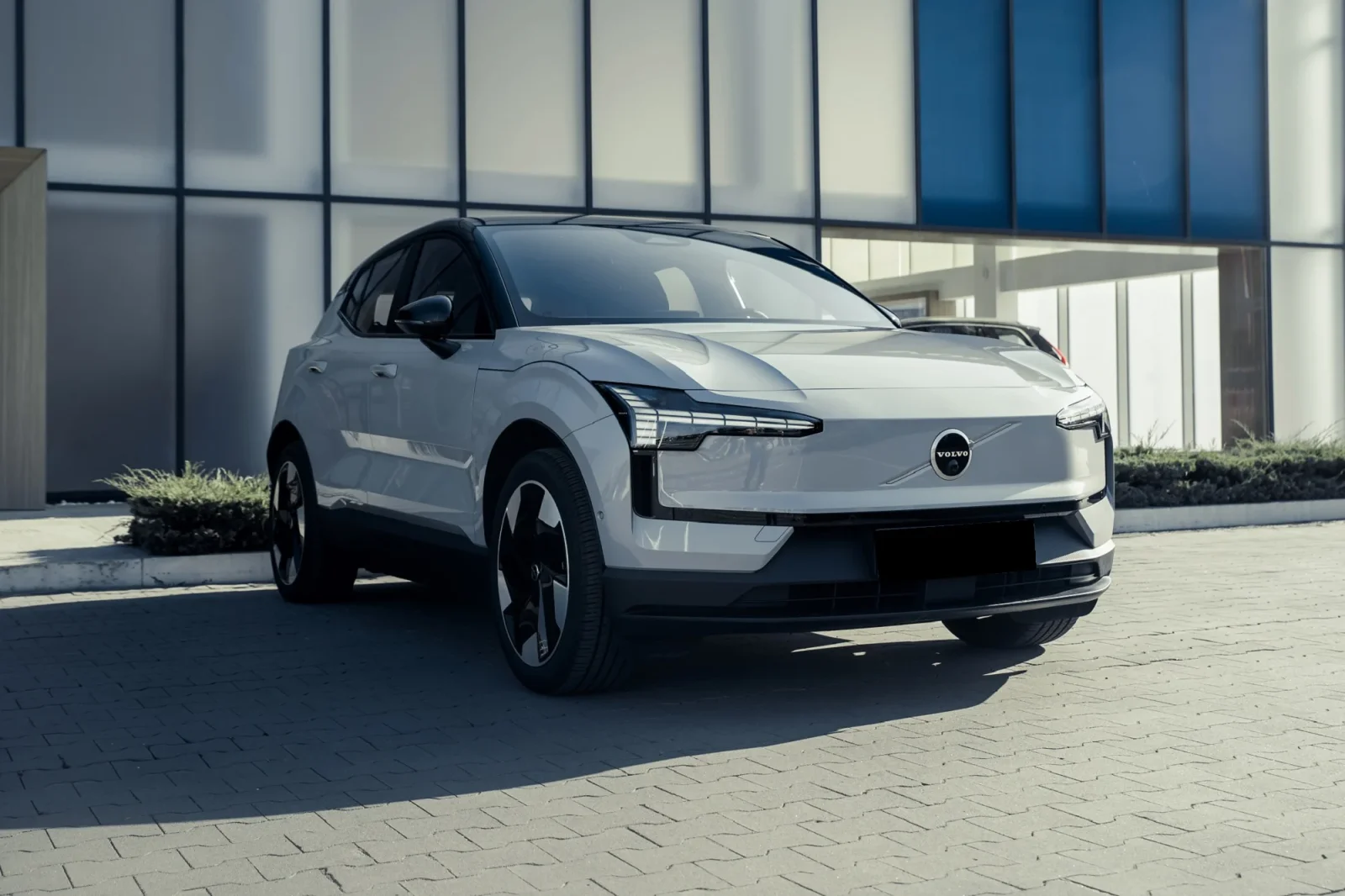 Rent Volvo ex30  Silver 2024 in Dubai - 5 