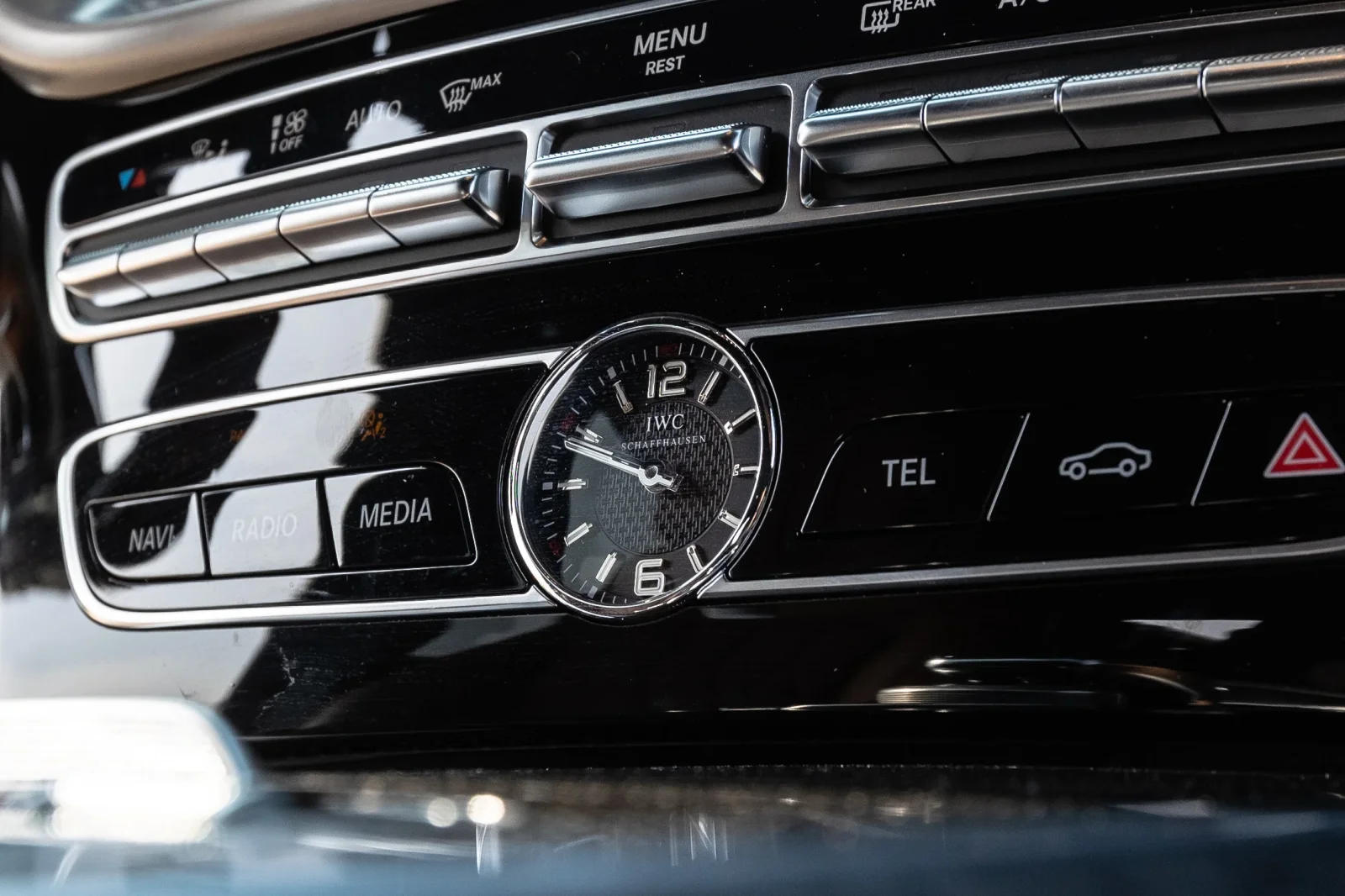 Affitto Mercedes-Benz G-Class 63 Nero 2024 in Dubai - 7 