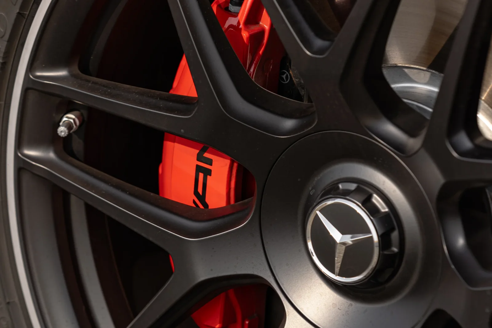 Affitto Mercedes-Benz G-Class 63 Nero 2024 in Dubai - 11 