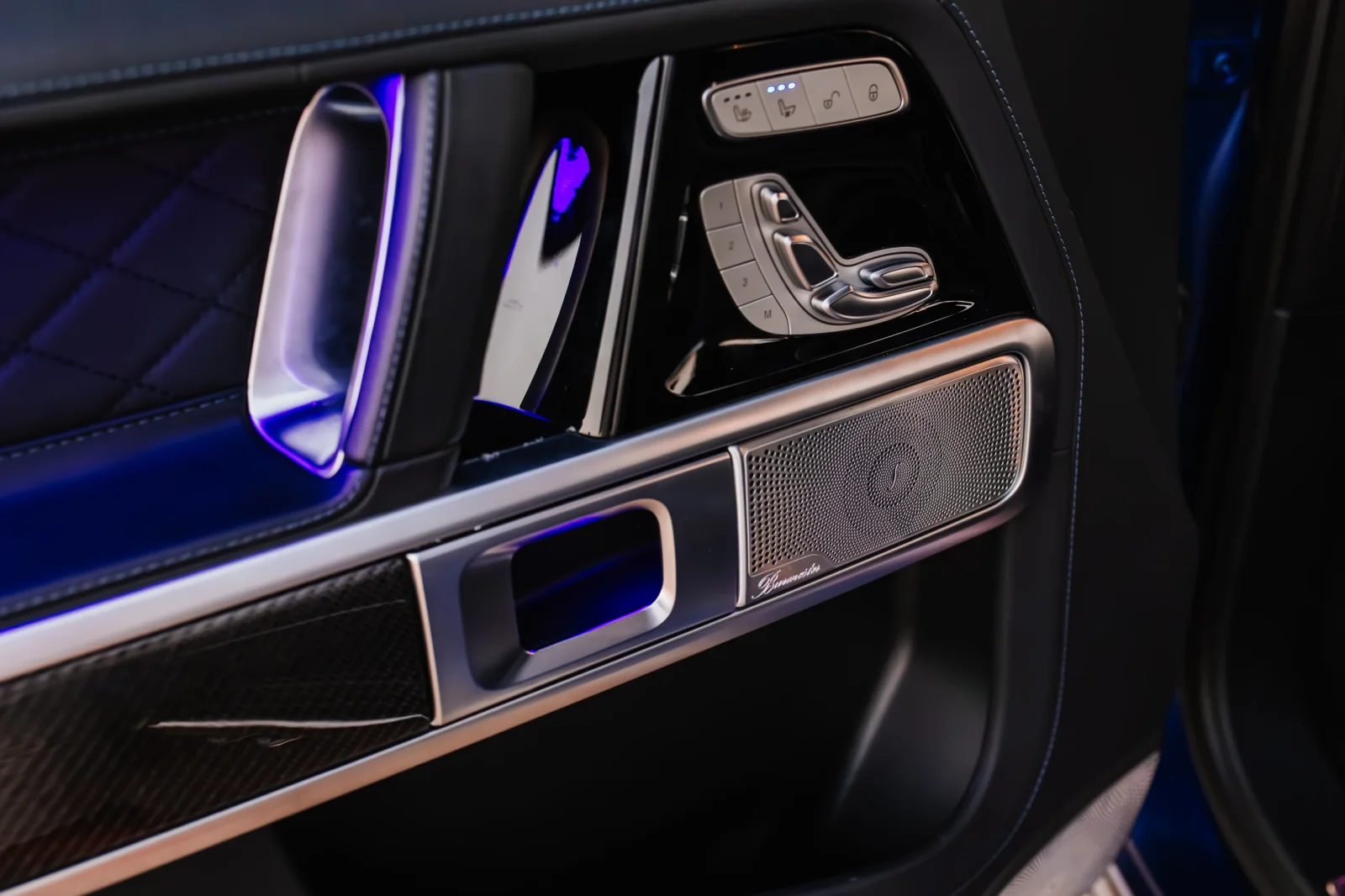 Affitto Mercedes-Benz G-Class 63 Blu 2023 in Dubai - 10 