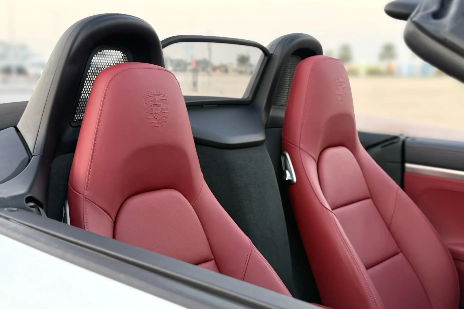 Alquiler Porsche Boxster  Blanco 2024 en Dubái - 5 