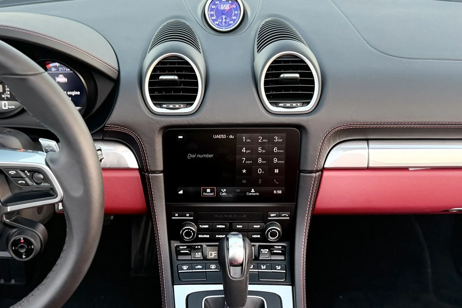 Alquiler Porsche Boxster  Blanco 2024 en Dubái - 9 