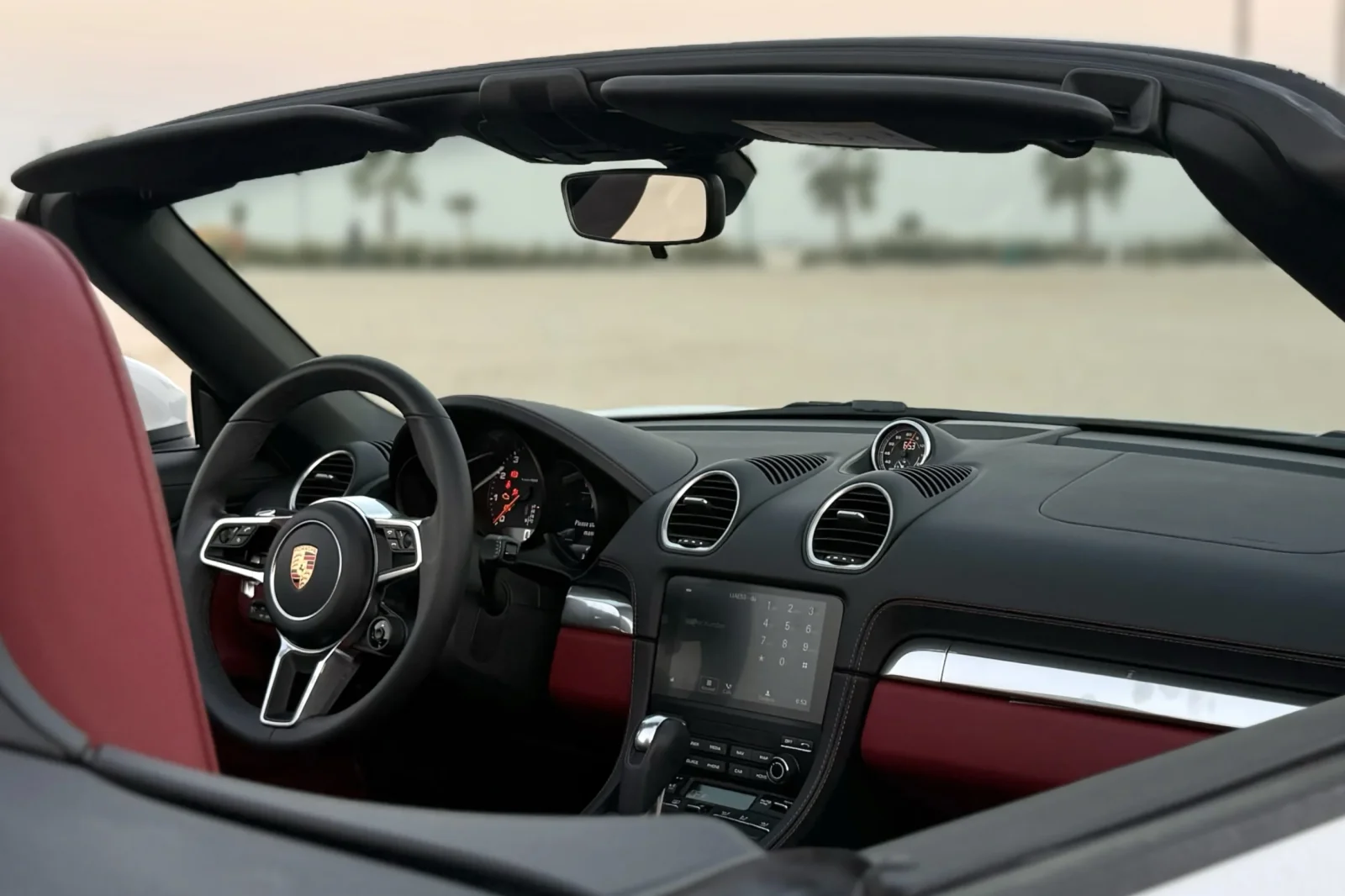 Alquiler Porsche Boxster  Blanco 2024 en Dubái - 3 