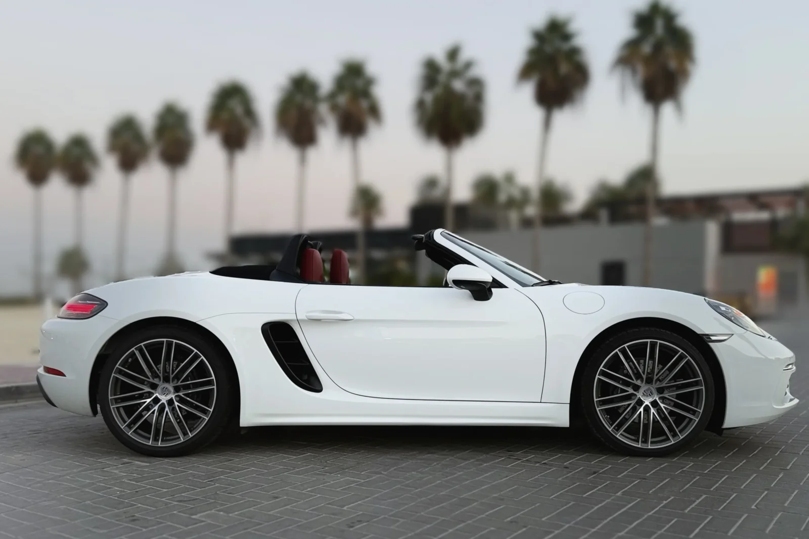Alquiler Porsche Boxster  Blanco 2024 en Dubái - 15 
