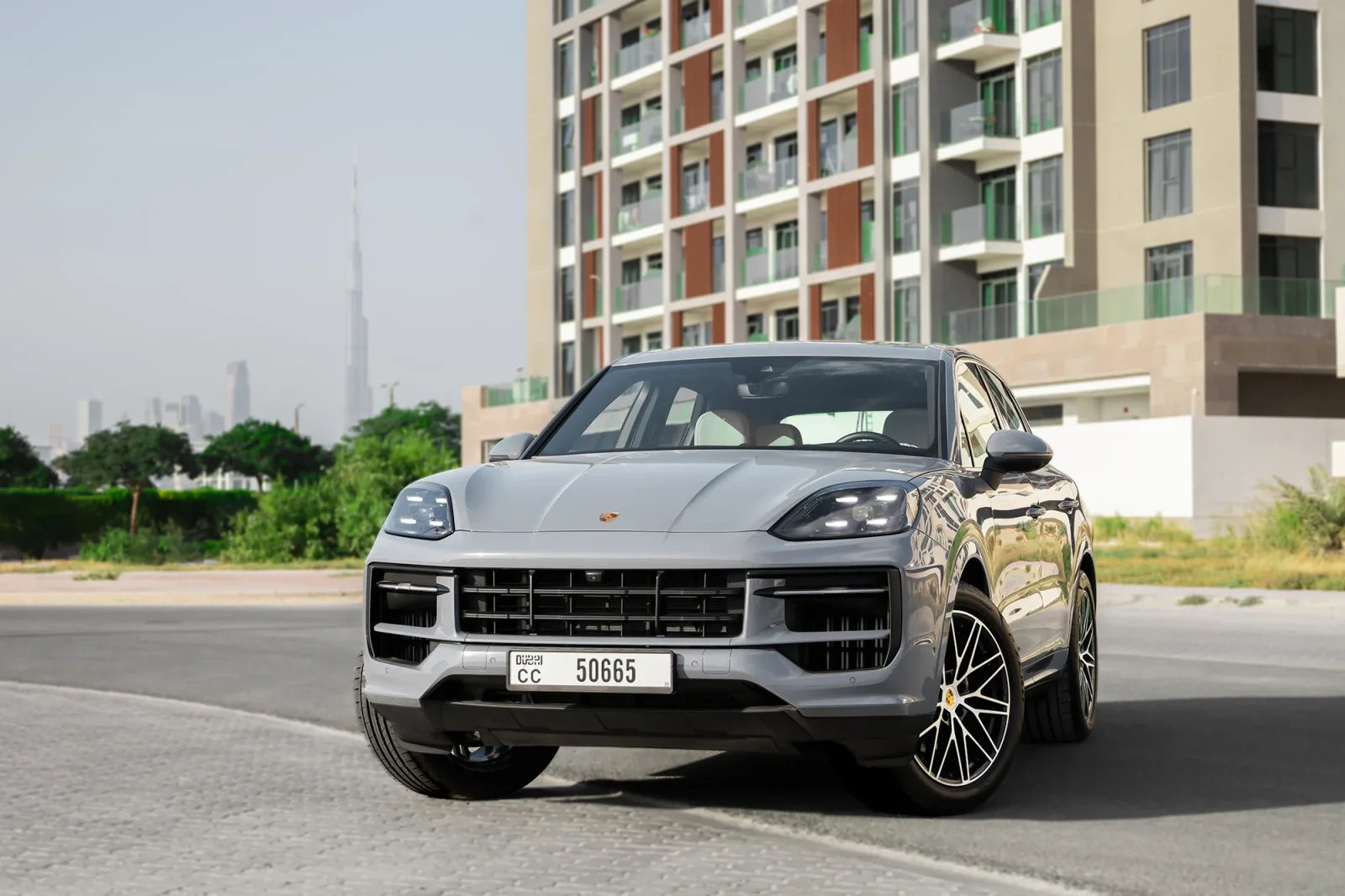 Аренда Porsche Cayenne  Серый 2024 в Дубае - 11 