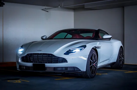 Aston Martin DB11 Белый 2021