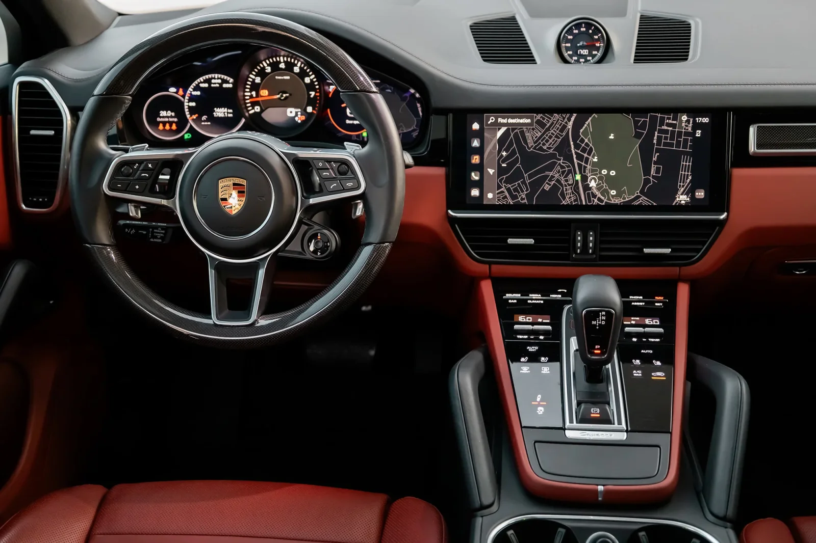 Loyer Porsche Cayenne  Gris 2023 en Dubai - 5 