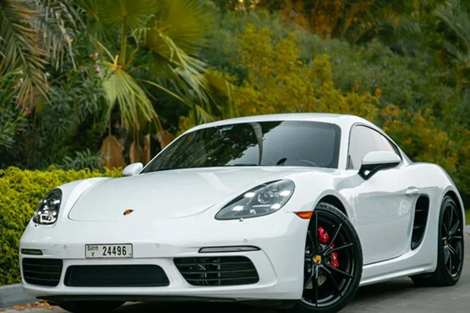 Huren Porsche Cayman S Wit 2022 in Dubai - 2 