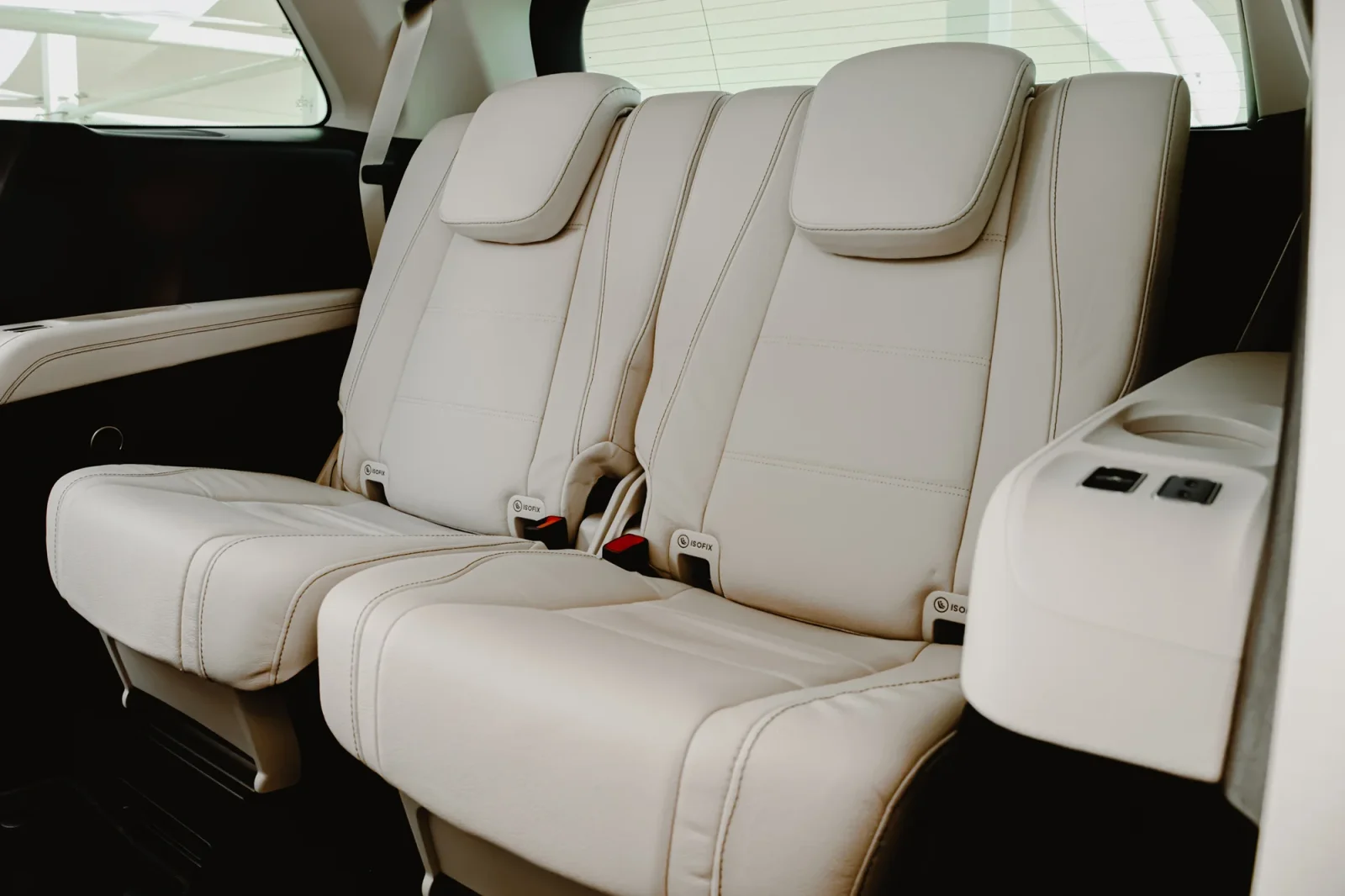 Huren Mercedes-Benz GLS-Class 450 Zwart 2023 in Dubai - 7 