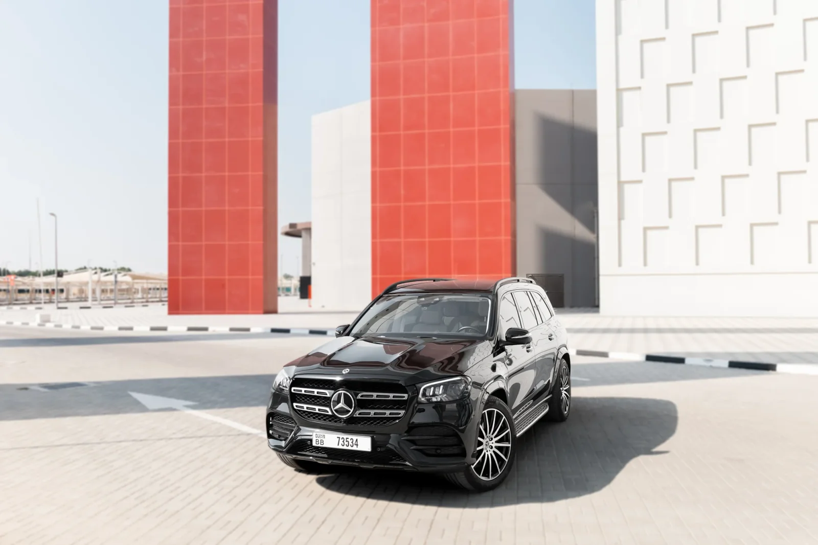 Huren Mercedes-Benz GLS-Class 450 Zwart 2023 in Dubai - 2 