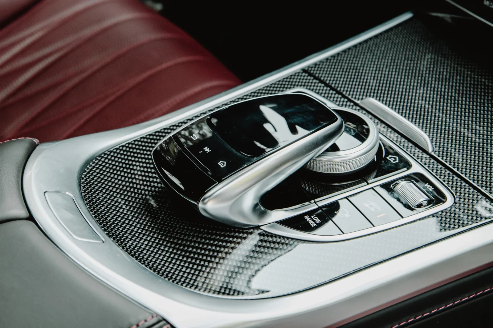 Huren Mercedes-Benz G-Class 63 AMG Grijs 2022 in Dubai - 11 