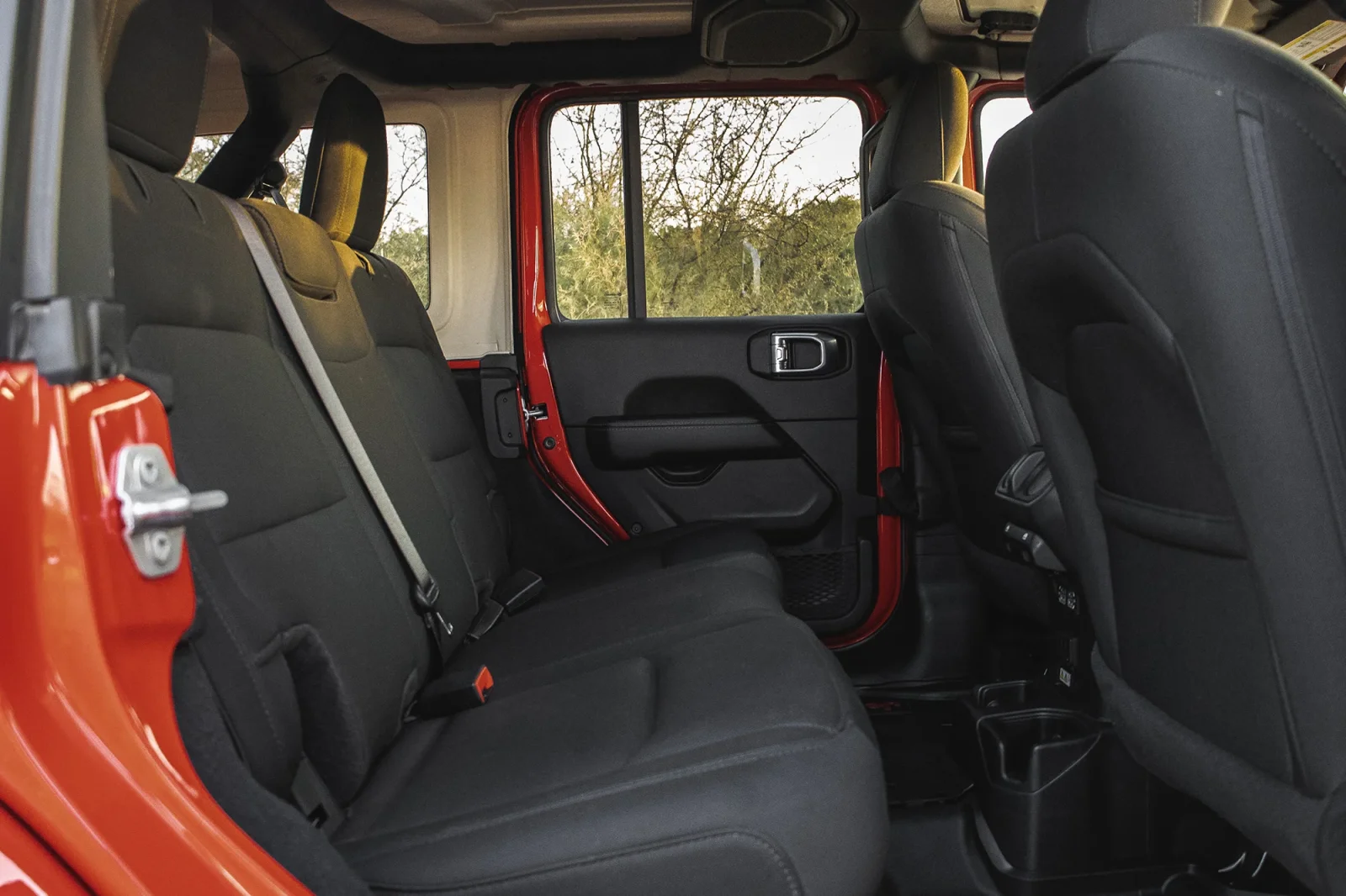 Rent Jeep Wrangler  Red 2022 in Dubai - 6 