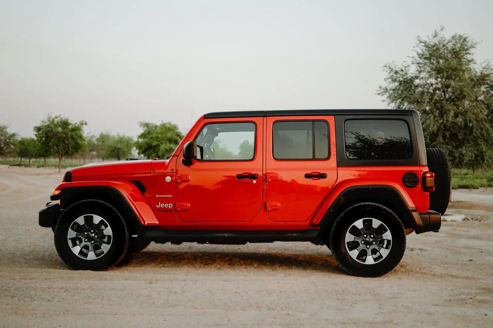 Rent Jeep Wrangler  Red 2022 in Dubai - 10 