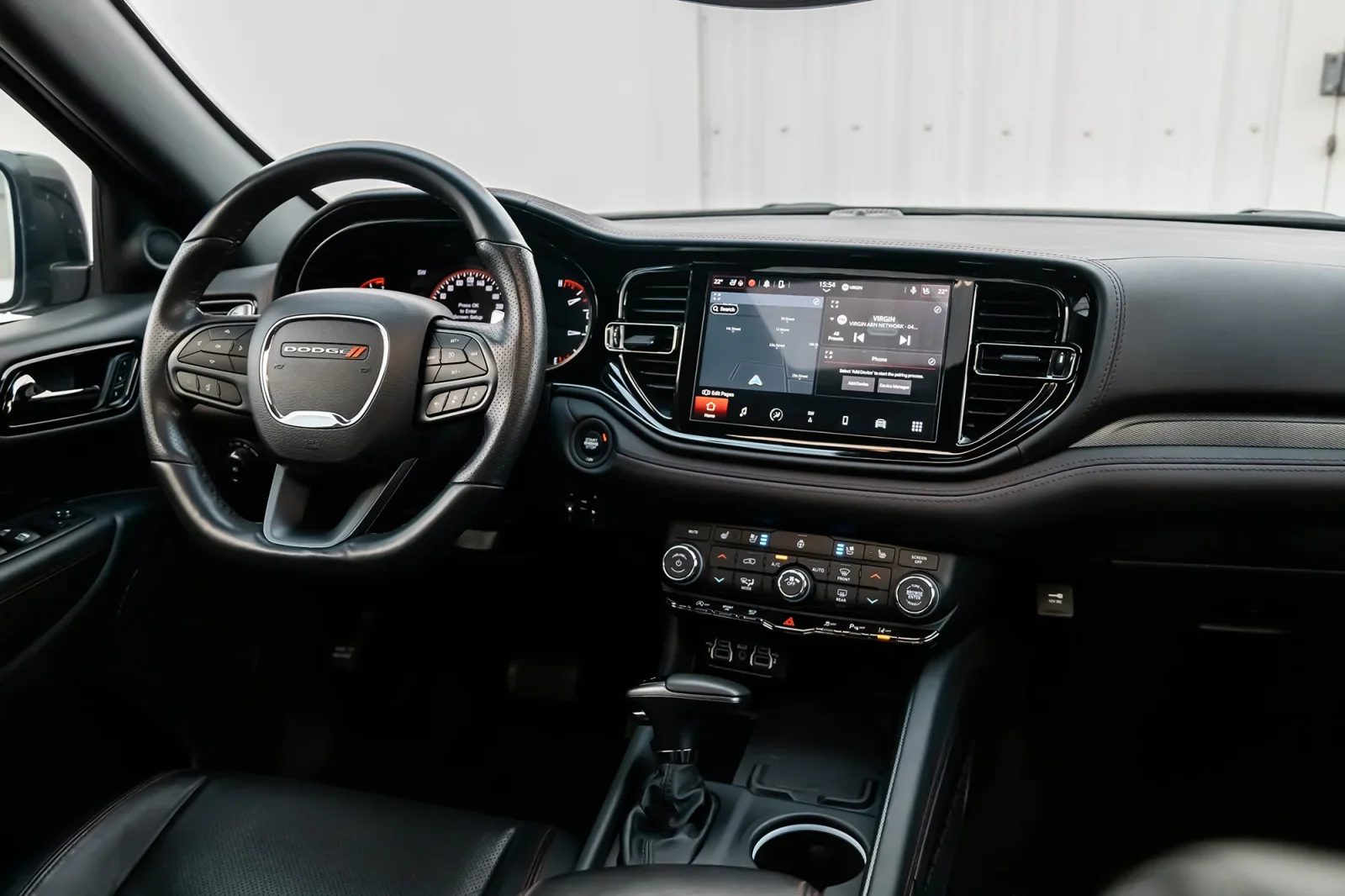 Loyer Dodge Durango  Gris 2023 en Dubai - 3 