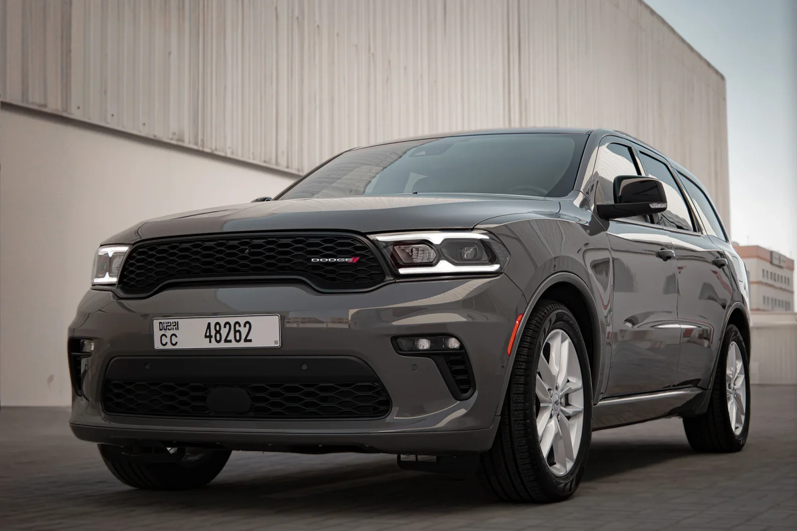 Loyer Dodge Durango  Gris 2023 en Dubai - 11 