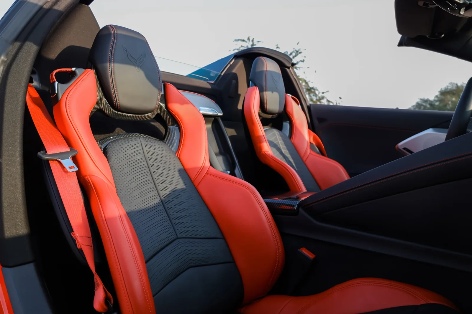 Miete Chevrolet Corvette  Rot 2022 in der Dubai - 4 