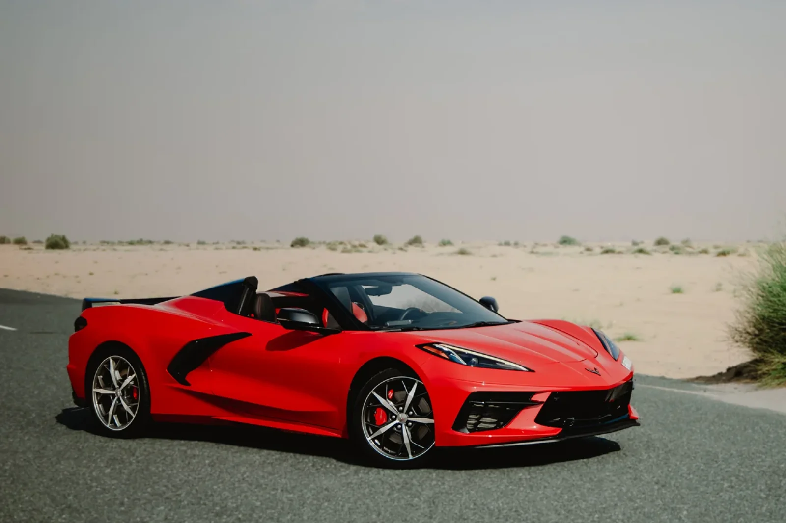 Miete Chevrolet Corvette  Rot 2022 in der Dubai - 2 